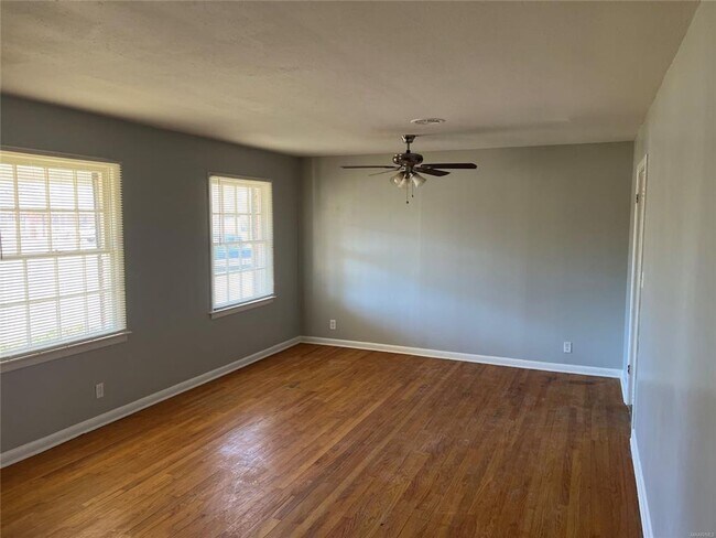 Building Photo - 1563 Marlowe Dr