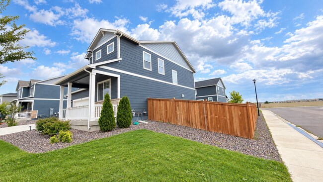 Building Photo - 6512 Coralbell St