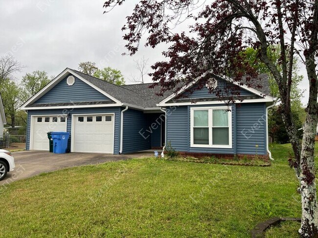 Foto del edificio - 1726 Hawk Run Ln
