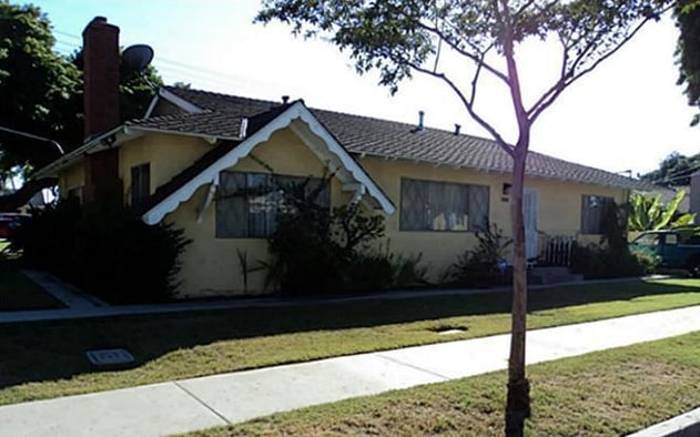 Building Photo - 8808-8824 Rose St
