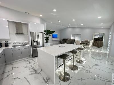 Foto del edificio - 1040 SW 142nd Ave