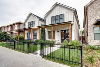 Building Photo - 3263 Perry St