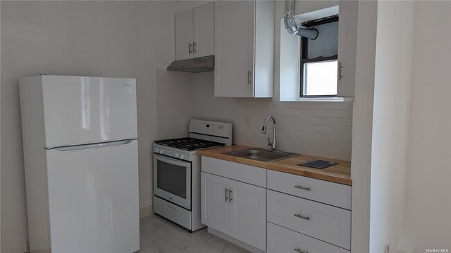 Building Photo - 36-16 30th St