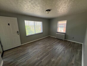 Building Photo - 2980 W McMicken Ave
