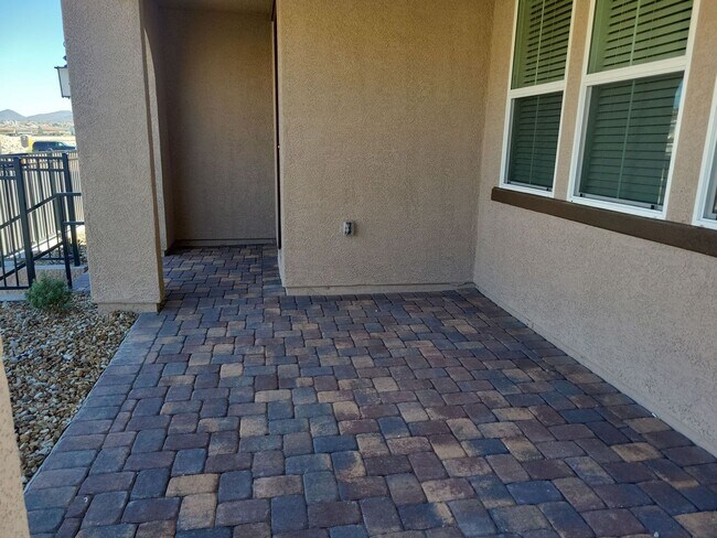 Building Photo - NEVER LIVED IN 3BD INSPIRADA TOWNHOME!