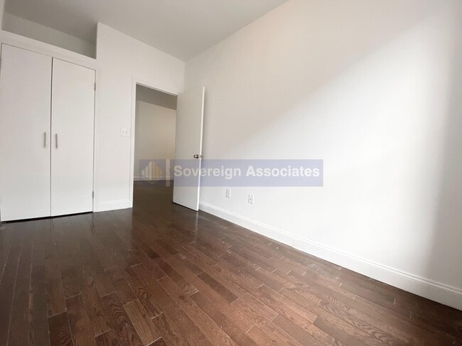 Building Photo - 529 W 151st St