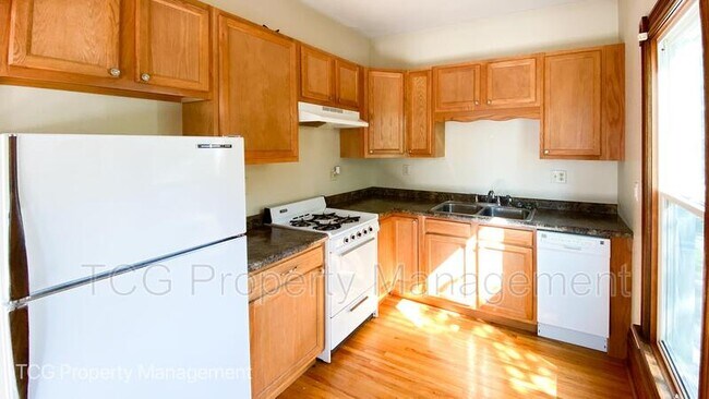 Building Photo - 1103 Post St