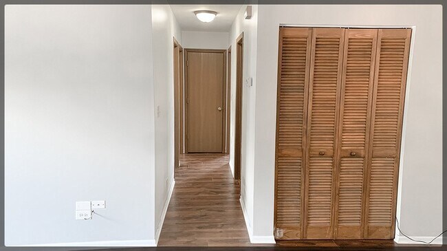 Foto del edificio - 1334 Mc Cameron Ave