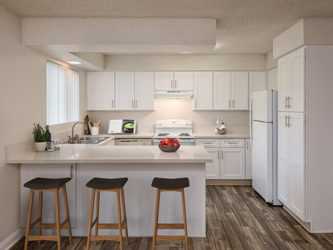 Apartamento remodelado - The Penthouse Apartments MOVE IN BONUS