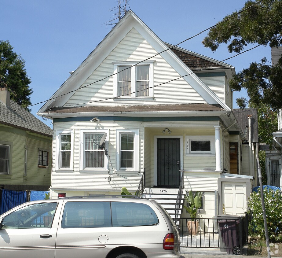 Foto del edificio - 2425 Fruitvale Ave
