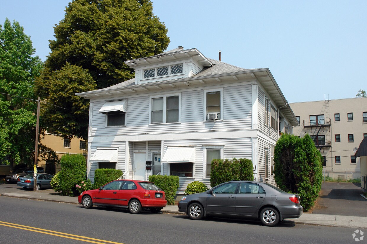 Primary Photo - 2903-2905 SE Belmont St