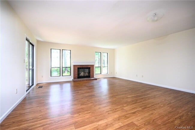 Foto del edificio - 436 Heritage Hls