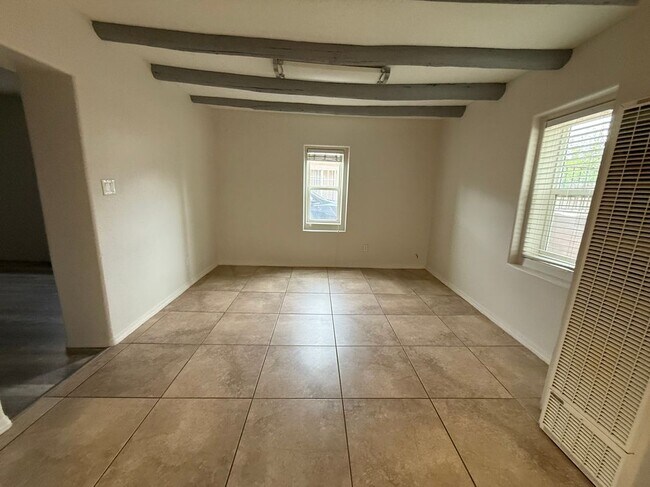 Foto del edificio - 1155 Calle San Lorenzo