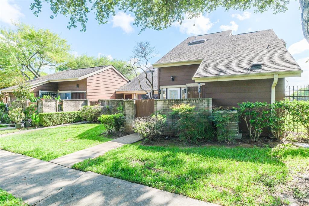 Primary Photo - 12531 Newbrook Dr