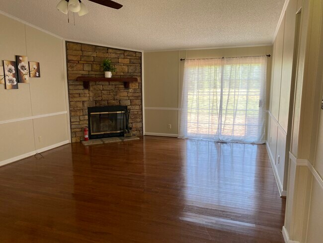 Sala de estar - 764 Dripping Springs Rd