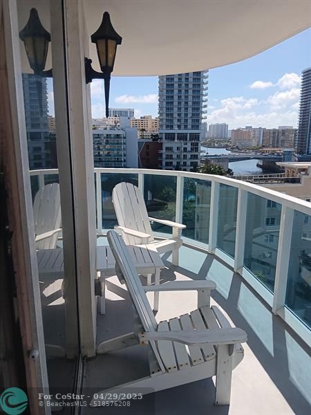 Foto del edificio - 3800 S Ocean Dr