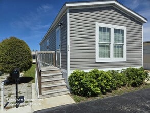 Building Photo - 134 Lone Pine Dr