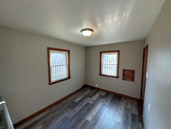 Foto del edificio - 2 Bedroom Single Family