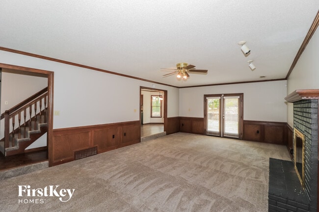 Building Photo - 8897 Walnut Ridge Loop