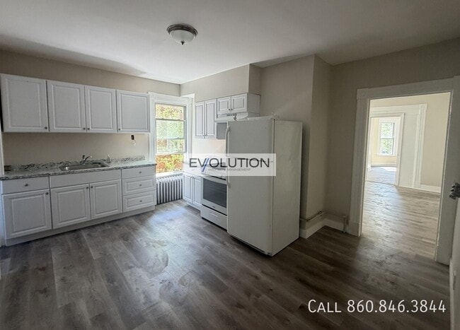 Photo - 230-230 Franklin Ave Apartment