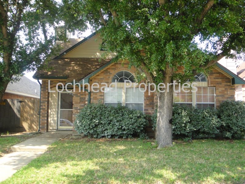 Foto principal - Must See!!! Beautiful Home in Creek Crossing!