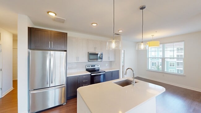 Interior Photo - Essex Luxe Apartments