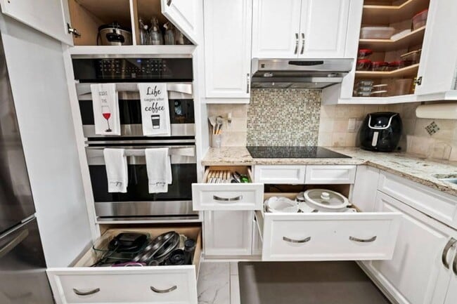 Photo - 3298 N DIXIE Highway, Boca Raton, FL 33431 - 6006 House