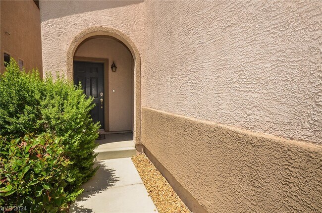 Building Photo - 7724 Flowering Quince Dr