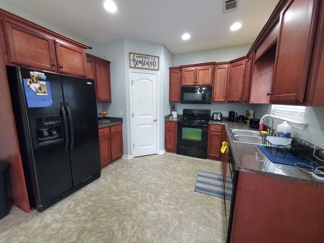 Building Photo - 144 Murray Crossing