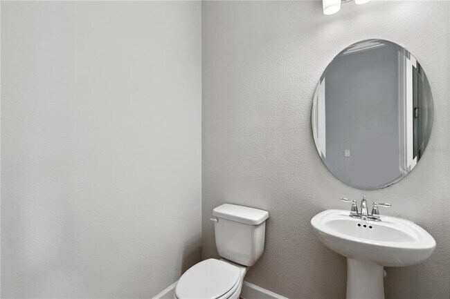Foto del edificio - 512 Bellflower Way