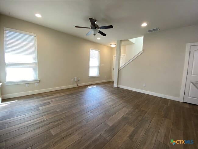 Building Photo - 725 Milestone Pk