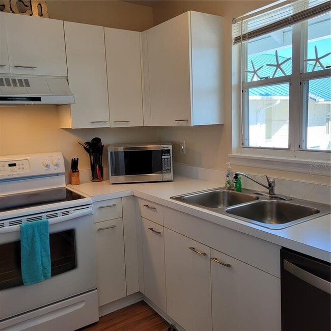 Building Photo - 958 Sandpiper Cir