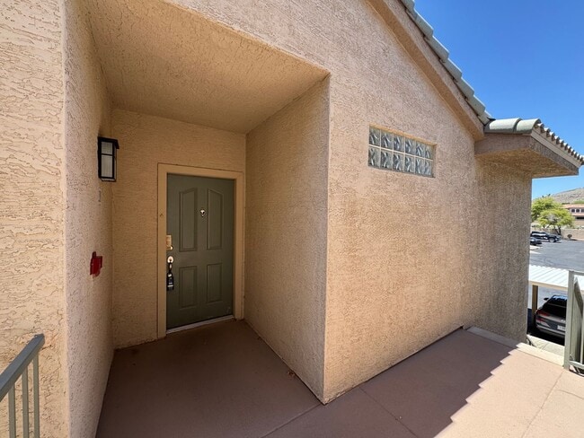 Building Photo - Cozy Condo in Ahwatukee