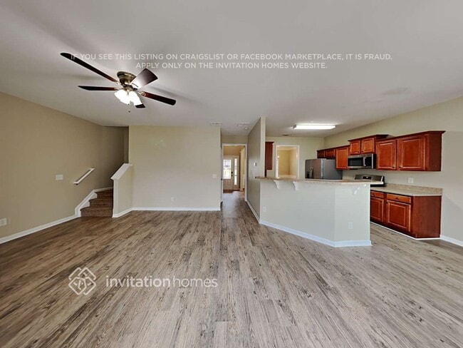 Building Photo - 1392 Summer Hill Ct
