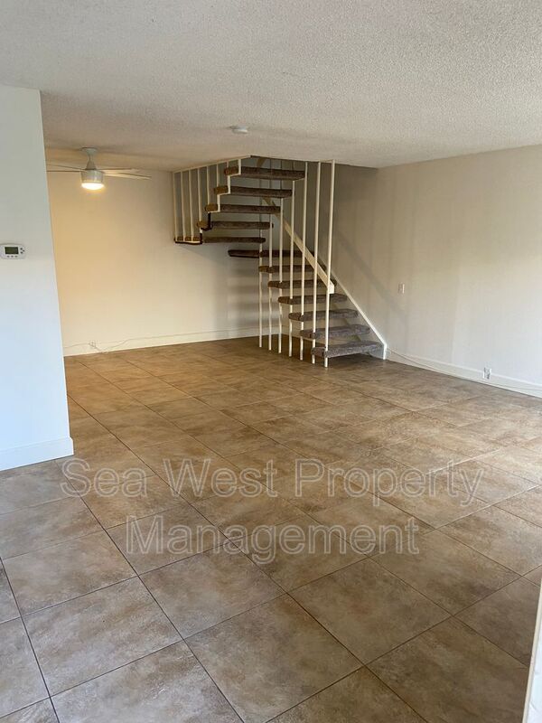 Building Photo - 3823 Camino Lindo