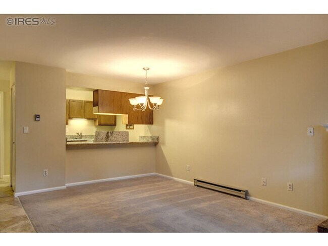 Foto del edificio - Inviting 2-Bedroom Condo Near Shopping & Dining | Available Early July