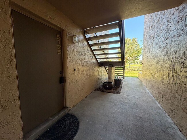 Foto del edificio - Great apartment for rent!