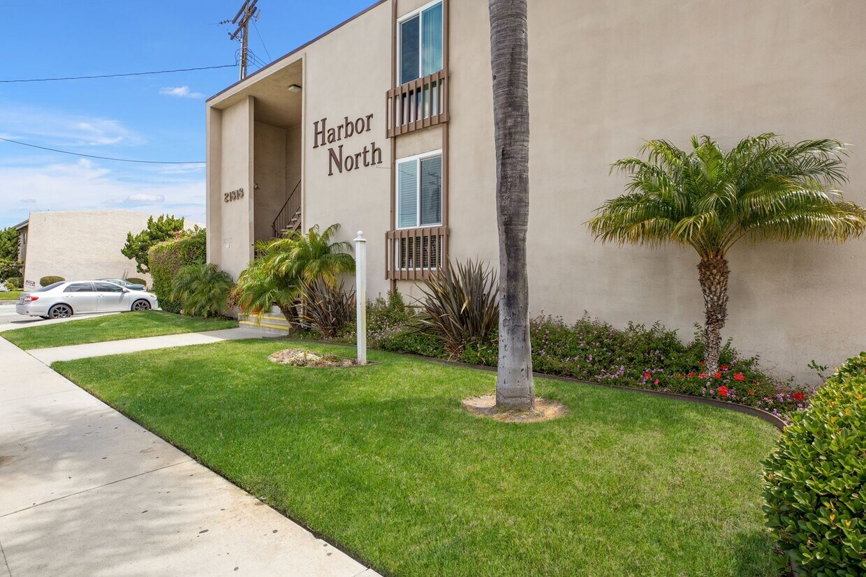 Primary Photo - 21818 S Figueroa St