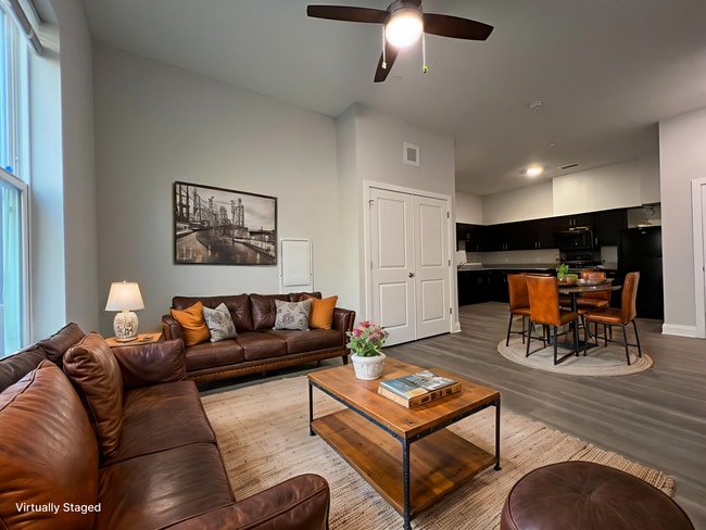 Foto del edificio - Trinity Court Apartments