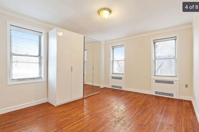 Foto del edificio - 41-15 45th St