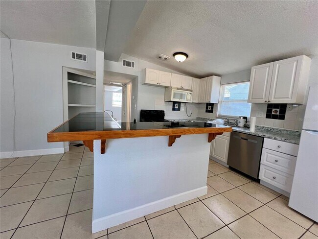 Foto del edificio - 860 49th Ave N