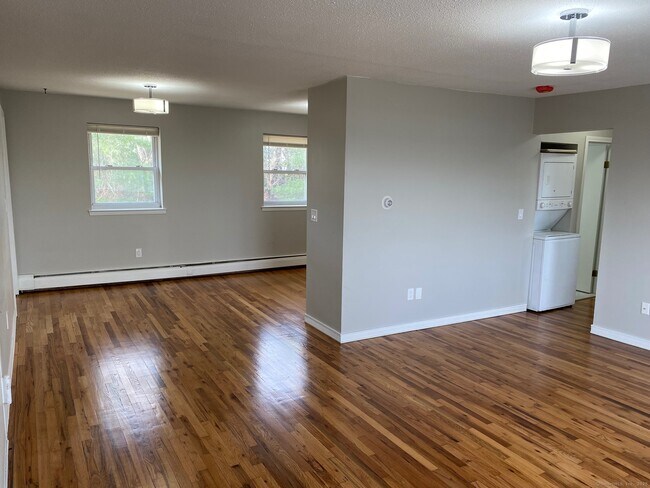 Foto del edificio - 10 Mountain Laurel Dr