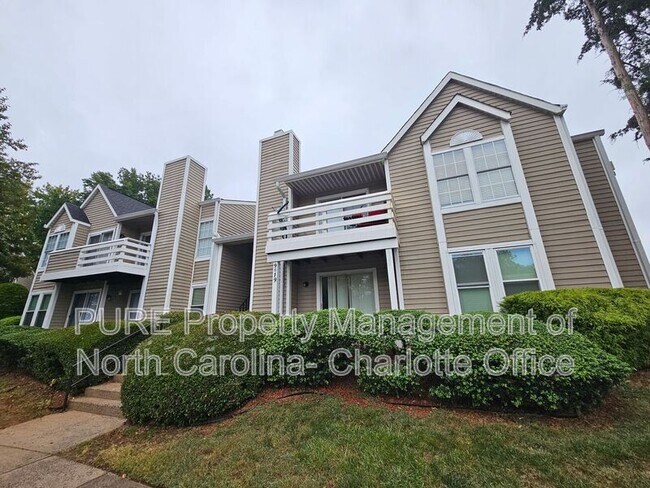 Photo - 9619 Vinca Cir Apartment