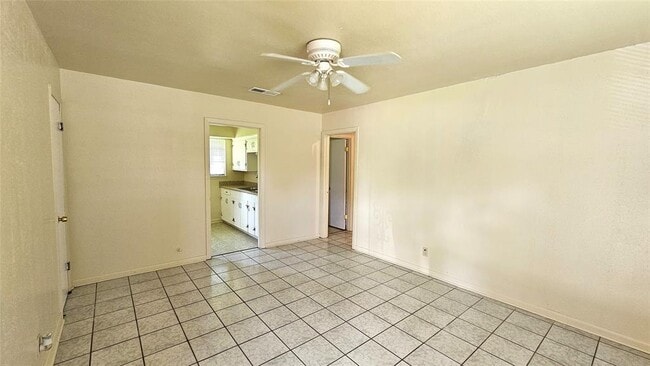 Foto del edificio - 4303 Howcher St