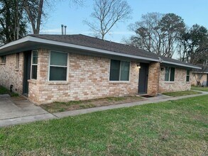 Building Photo - 604 Wilson Rd