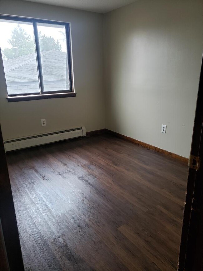 Bedroom - 194 Mead St