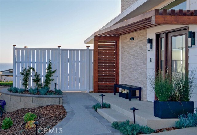 Building Photo - 4111 Sea Horse Ln