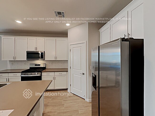 Foto del edificio - 4058 W Crossflower Ave