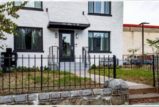 Photo - 1530 Neal St NE Apartment