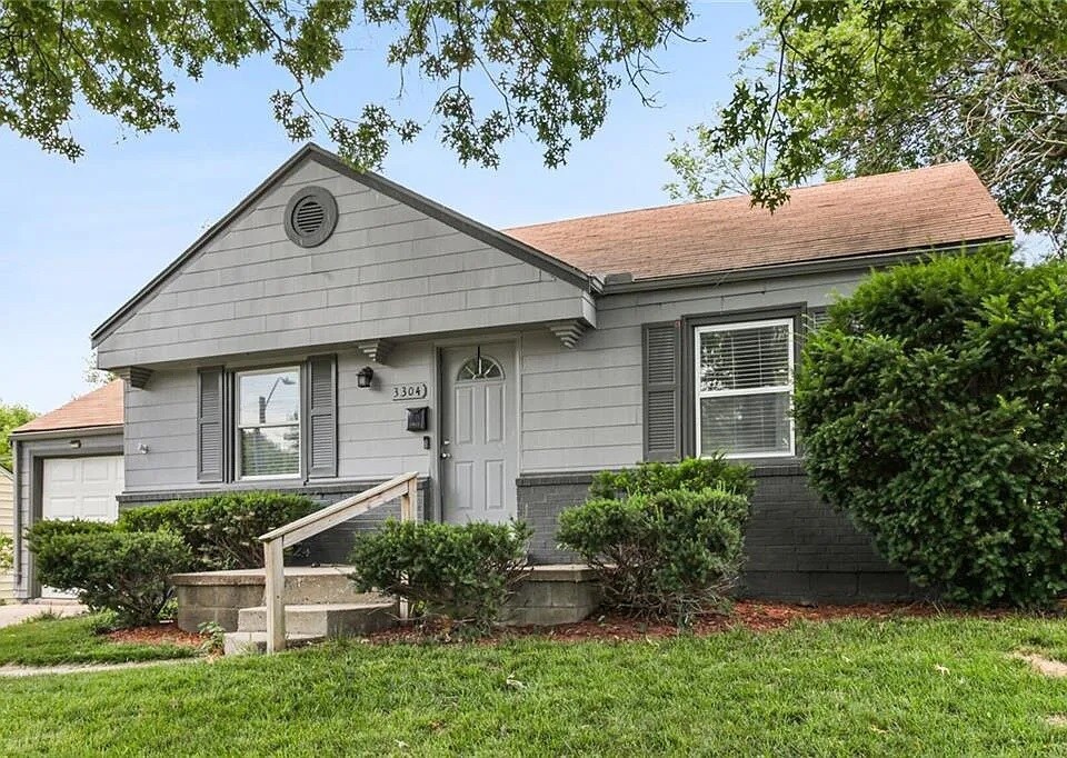 Primary Photo - 3304 NE 56th St
